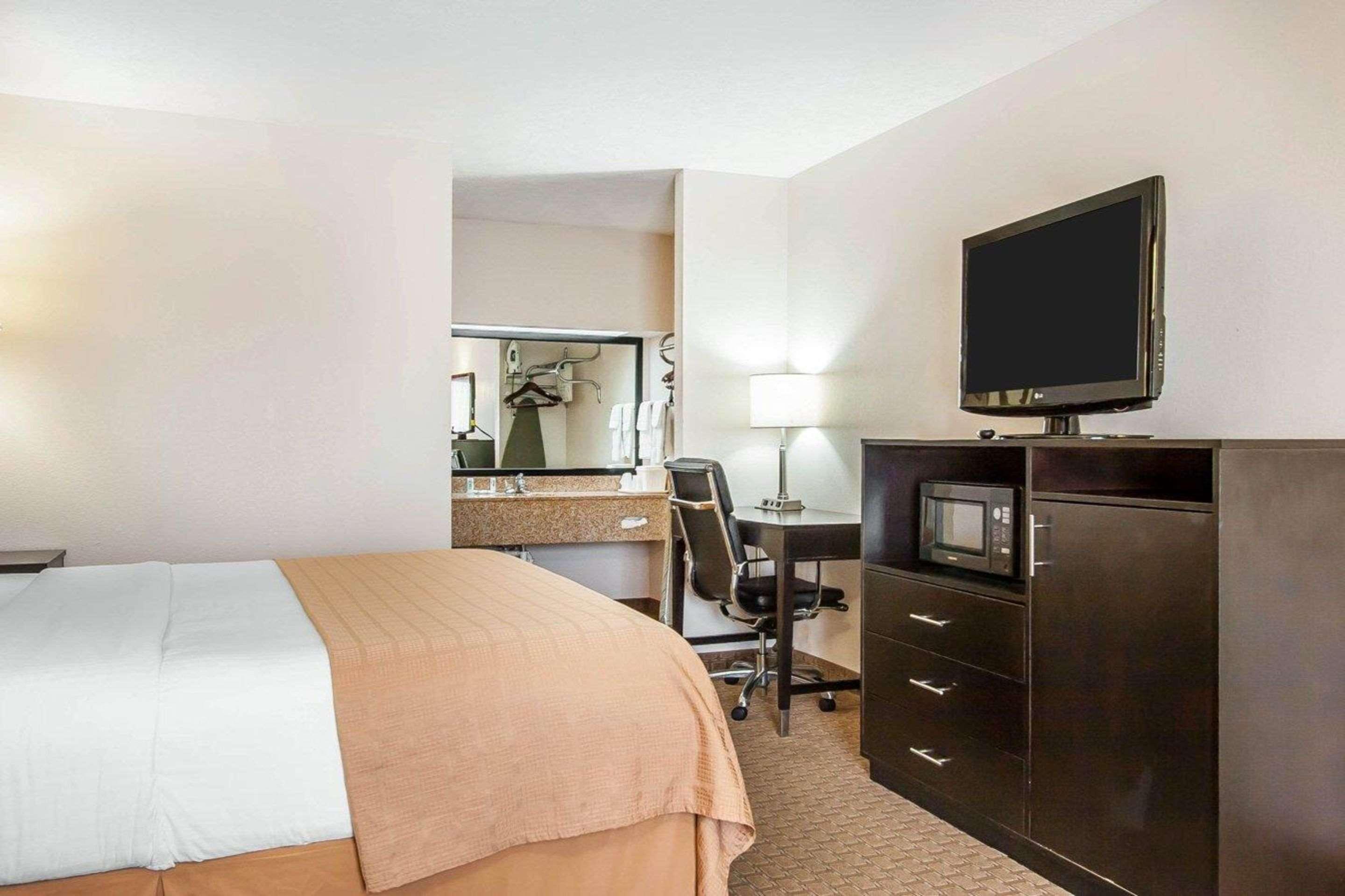 Quality Inn Savannah South Экстерьер фото